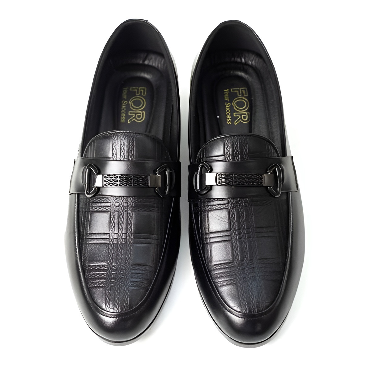 GIÀY LƯỜI HORSEBIT LOAFERS DA BÒ VÂN KẺ KHUY SÓNG MÀU ĐEN HLF08